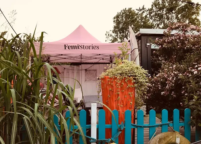 Δωμάτια σε οικογενειακή κατοικία Hel-tour Goscinne *