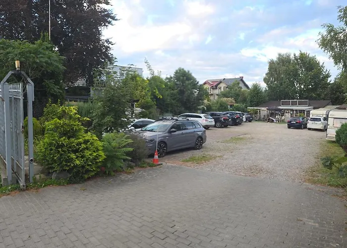 Δωμάτια σε οικογενειακή κατοικία Hel-tour Goscinne *